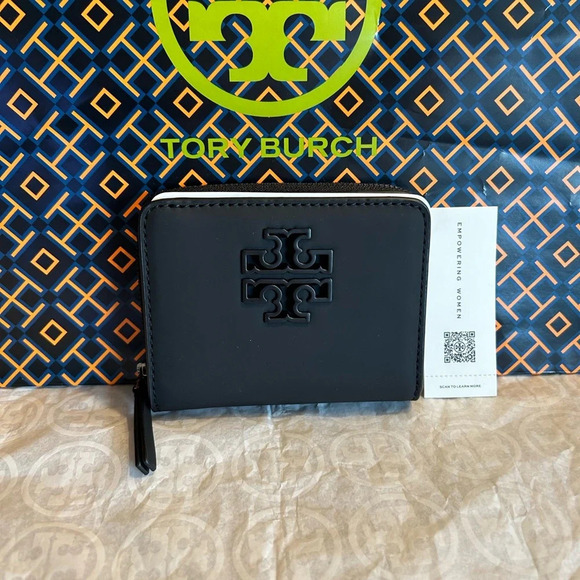 Tory Burch Britten Matte Bifold Wallet Matte Black - Picture 1 of 12
